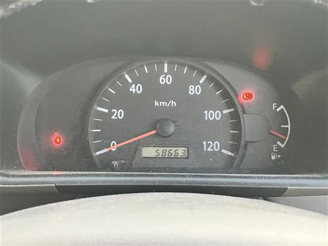 NV100クリッパーバン GX マニュアルエアコン/リモコンキー/パワーウィンドウ/パワーステアリング/CD.CDチェンジャー/純正フロアマット/布シート/両側スライドドア/盗難防止装置(11枚目)