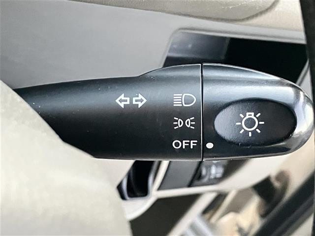 NV100クリッパーバン GX マニュアルエアコン/リモコンキー/パワーウィンドウ/パワーステアリング/CD.CDチェンジャー/純正フロアマット/布シート/両側スライドドア/盗難防止装置(13枚目)