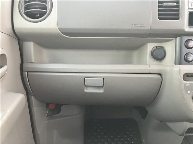 NV100クリッパーバン GX マニュアルエアコン/リモコンキー/パワーウィンドウ/パワーステアリング/CD.CDチェンジャー/純正フロアマット/布シート/両側スライドドア/盗難防止装置(27枚目)