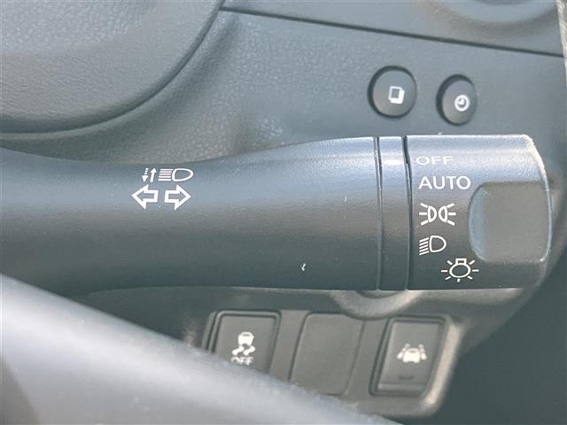 ノート e-パワー X 純正ナビ/全方位カメラ/デジタルインナーミラー/純正ドライブレコーダー/純正ETC/スマートキー/純正フロアマット/コーナーセンサー前後/レーンキープアシスト/Wエアバッグ/衝突軽減システム/LED(15枚目)