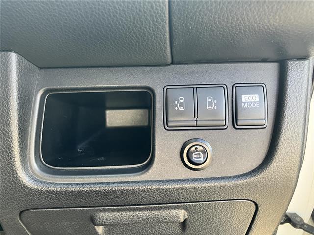 セレナ ハイウェイスター 純正ナビ/バックカメラ/両側パワースライドドア/アイドリングストップ/スマートキー/Wオートエアコン/クルーズコントロール/ETC/ドライブレコーダー/純正フロアマット/純正アルミホイール(17枚目)