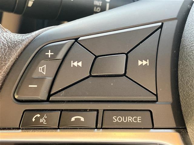 ノート e-パワー メダリスト 純正ナビ/全方位カメラ/デジタルインナーミラー/ドライブレコーダー/ETC/合皮シート/純正アルミホイール/ナイトビジョン/レーンキープアシスト/オートライト/Wエアバッグ/衝突軽減システム(14枚目)