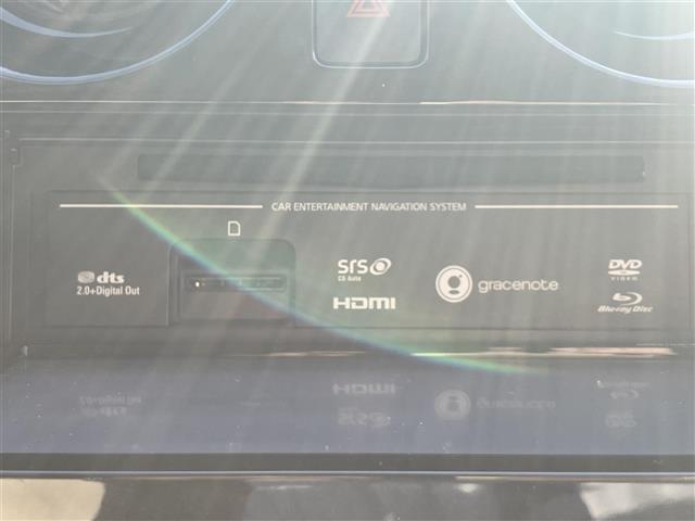 ノート e-パワー メダリスト 純正ナビ/全方位カメラ/デジタルインナーミラー/ドライブレコーダー/ETC/合皮シート/純正アルミホイール/ナイトビジョン/レーンキープアシスト/オートライト/Wエアバッグ/衝突軽減システム(20枚目)