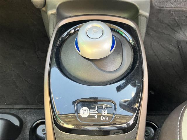 ノート e-パワー メダリスト 純正ナビ/全方位カメラ/デジタルインナーミラー/ドライブレコーダー/ETC/合皮シート/純正アルミホイール/ナイトビジョン/レーンキープアシスト/オートライト/Wエアバッグ/衝突軽減システム(27枚目)