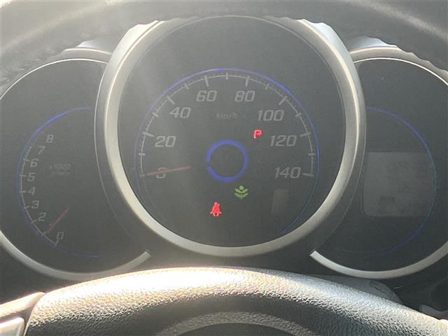 Ｎ－ＢＯＸカスタム Ｇ　ターボＳＳパッケージ　純正ナビ／バックカメラパドルシフト／両側パワースライドドア／アイドリングストップ／クルーズコントロール／スマートキー／スペアキー１本／純正アルミホイール／オートライト／衝突軽減システム／ドアバイザー（16枚目）