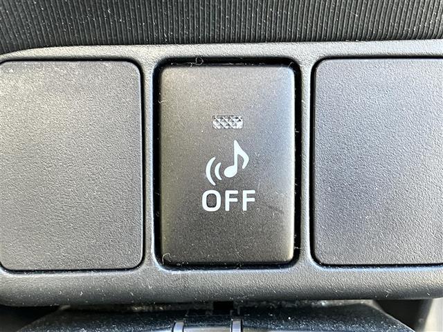 アクア Ｓ　純正ナビ／ＥＴＣ／オートエアコン／オートライト／エンジンスタートボタン／パワーステアリング／パワーウィンドウ／取扱説明書／スマートキー／オートエアコン／純正フロアマット／布シート／Ｗエアバック／ＡＢＳ（17枚目）