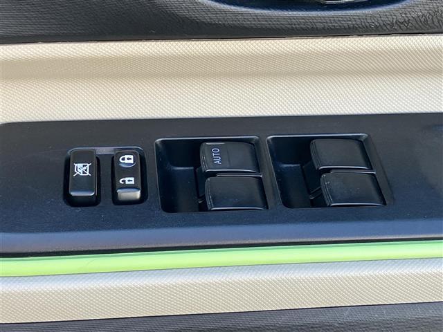 アクア Ｓ　純正ナビ／ＥＴＣ／オートエアコン／オートライト／エンジンスタートボタン／パワーステアリング／パワーウィンドウ／取扱説明書／スマートキー／オートエアコン／純正フロアマット／布シート／Ｗエアバック／ＡＢＳ（19枚目）