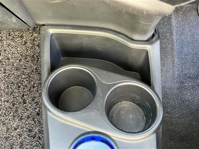 アクア Ｓ　純正ナビ／ＥＴＣ／オートエアコン／オートライト／エンジンスタートボタン／パワーステアリング／パワーウィンドウ／取扱説明書／スマートキー／オートエアコン／純正フロアマット／布シート／Ｗエアバック／ＡＢＳ（24枚目）