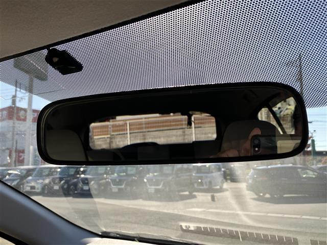 アクア Ｓ　純正ナビ／ＥＴＣ／オートエアコン／オートライト／エンジンスタートボタン／パワーステアリング／パワーウィンドウ／取扱説明書／スマートキー／オートエアコン／純正フロアマット／布シート／Ｗエアバック／ＡＢＳ（28枚目）