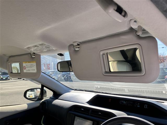 アクア Ｓ　純正ナビ／ＥＴＣ／オートエアコン／オートライト／エンジンスタートボタン／パワーステアリング／パワーウィンドウ／取扱説明書／スマートキー／オートエアコン／純正フロアマット／布シート／Ｗエアバック／ＡＢＳ（30枚目）