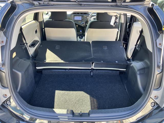 アクア Ｓ　純正ナビ／ＥＴＣ／オートエアコン／オートライト／エンジンスタートボタン／パワーステアリング／パワーウィンドウ／取扱説明書／スマートキー／オートエアコン／純正フロアマット／布シート／Ｗエアバック／ＡＢＳ（39枚目）