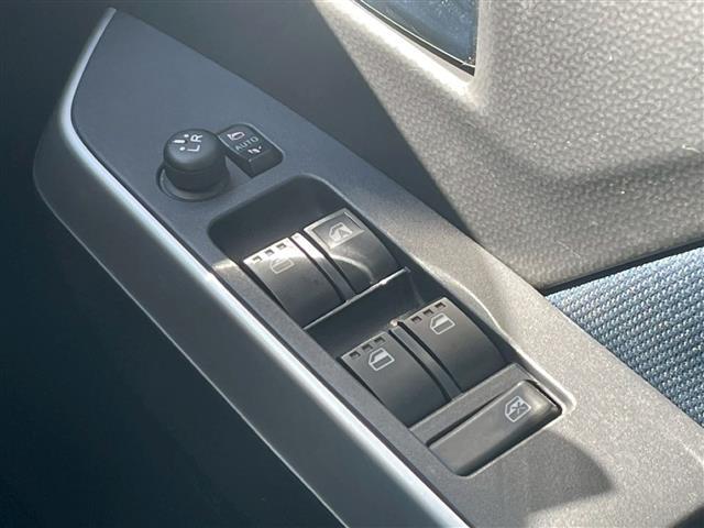 ルーミー カスタムG-T 9インチDA/全方位カメラ/ドライブレコーダー前後/ETC2.0/オートエアコン/レーダークルーズコントロール/シートヒーター/両側パワースライドドア/レーンキープアシスト/コーナーセンサー前後(25枚目)