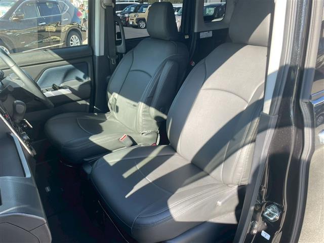 ルーミー カスタムG-T 9インチDA/全方位カメラ/ドライブレコーダー前後/ETC2.0/オートエアコン/レーダークルーズコントロール/シートヒーター/両側パワースライドドア/レーンキープアシスト/コーナーセンサー前後(37枚目)