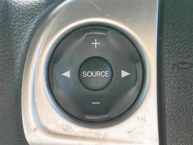 Ｎ－ＢＯＸカスタム Ｇ　ＳＳブラックスタイルパッケージ　純正ナビ／バックカメラ／ドライブレコーダー前後／ＥＴＣ／アイドリングストップ／スマートキー／オートエアコン／スペアキー１本／両側パワースライドドア／純正フロアマット／純正アルミホイール／オートライト（14枚目）