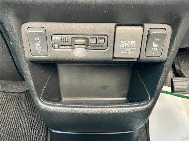 Ｎ－ＢＯＸカスタム Ｇ　ＳＳブラックスタイルパッケージ　純正ナビ／バックカメラ／ドライブレコーダー前後／ＥＴＣ／アイドリングストップ／スマートキー／オートエアコン／スペアキー１本／両側パワースライドドア／純正フロアマット／純正アルミホイール／オートライト（26枚目）