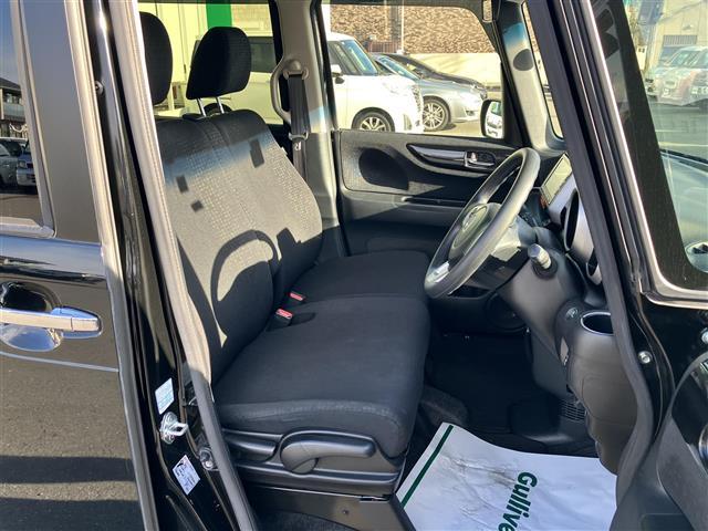 Ｎ－ＢＯＸカスタム Ｇ　ＳＳブラックスタイルパッケージ　純正ナビ／バックカメラ／ドライブレコーダー前後／ＥＴＣ／アイドリングストップ／スマートキー／オートエアコン／スペアキー１本／両側パワースライドドア／純正フロアマット／純正アルミホイール／オートライト（32枚目）