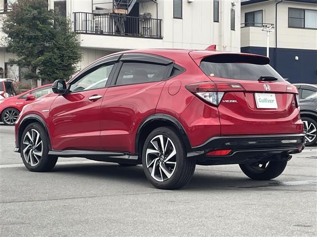 ヴェゼル ハイブリッドＲＳ・ホンダセンシング　純正ナビ／ホンダセンシング／バックカメラ／Ｄ＋Ｎ席シートヒーター／パドルシフト／クルコン／純正アルミホイール／純正フロアマット／レーンキープアシスト／ＥＴＣ／横滑り防止装置／キセノンヘッドライト（8枚目）