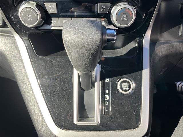 セレナ ハイウェイスター Vセレクション 純正8型ナビ/全方位カメラ/ドラレコ/後席モニター/ETC/パーキングアシスト/クルコン/ウォークスルー/両側パワスラ/純正アルミ/純正フロアマット/コーナーセンサー前後/盗難防止装置/オートライト(27枚目)