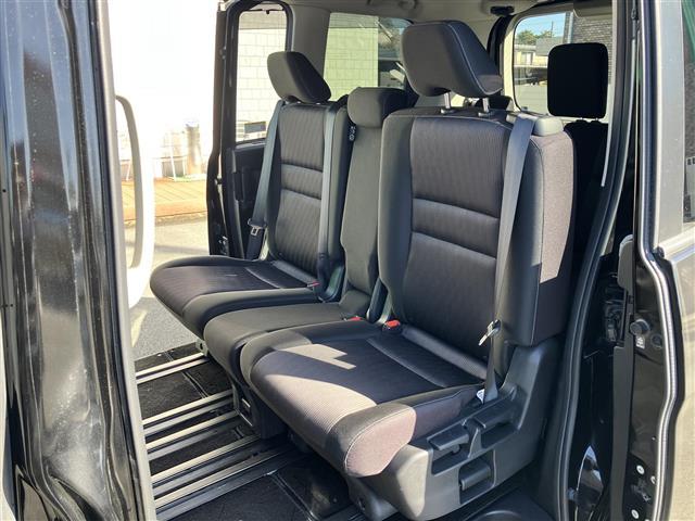 セレナ ハイウェイスター Vセレクション 純正8型ナビ/全方位カメラ/ドラレコ/後席モニター/ETC/パーキングアシスト/クルコン/ウォークスルー/両側パワスラ/純正アルミ/純正フロアマット/コーナーセンサー前後/盗難防止装置/オートライト(33枚目)