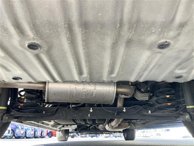 セレナ ハイウェイスター Vセレクション 純正8型ナビ/全方位カメラ/ドラレコ/後席モニター/ETC/パーキングアシスト/クルコン/ウォークスルー/両側パワスラ/純正アルミ/純正フロアマット/コーナーセンサー前後/盗難防止装置/オートライト(42枚目)