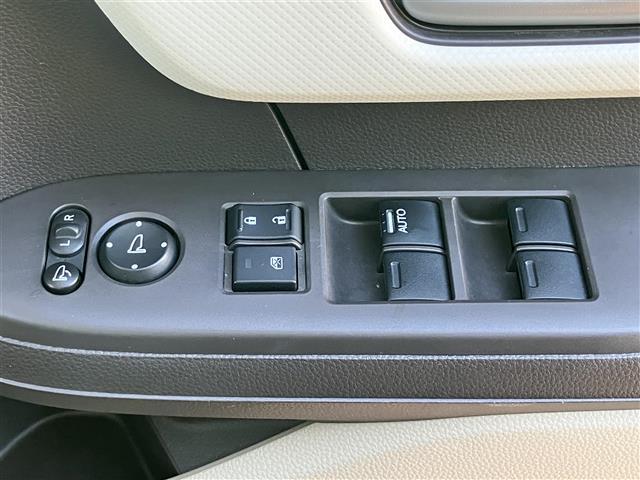 Ｎ－ＢＯＸ Ｇ・ＥＸホンダセンシング　純正ナビ／バックカメラ／ドラレコ前後／ＥＴＣ／レーダークルコン／ＵＳＢ／ウォークスルー／両側パワスラ／コーナーセンサー／レーンキープアシスト／オートライト／オートマチックハイビーム／衝突軽減システム（18枚目）