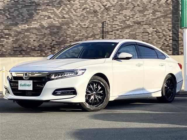 アコード EX 純正8型ナビ/バックカメラ/ETC/全席シートヒーター/パドルシフト/レーダークルコン/USB/サンルーフ/純正フロアマット/パワーシート/レザーシート/ホンダセンシング/純正アルミ車載/BSM(3枚目)