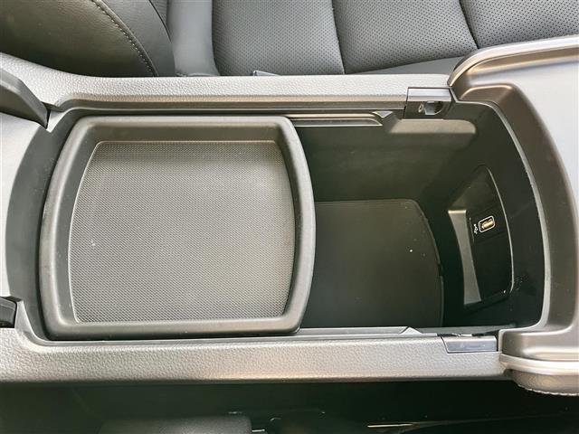 アコード EX 純正8型ナビ/バックカメラ/ETC/全席シートヒーター/パドルシフト/レーダークルコン/USB/サンルーフ/純正フロアマット/パワーシート/レザーシート/ホンダセンシング/純正アルミ車載/BSM(30枚目)