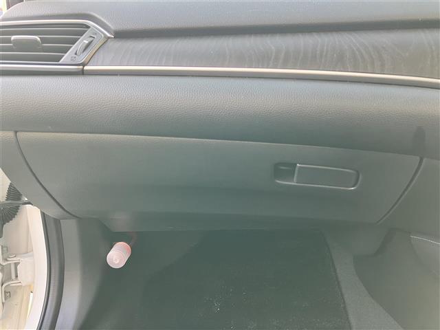 アコード EX 純正8型ナビ/バックカメラ/ETC/全席シートヒーター/パドルシフト/レーダークルコン/USB/サンルーフ/純正フロアマット/パワーシート/レザーシート/ホンダセンシング/純正アルミ車載/BSM(31枚目)