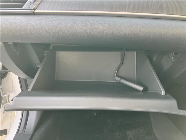 アコード EX 純正8型ナビ/バックカメラ/ETC/全席シートヒーター/パドルシフト/レーダークルコン/USB/サンルーフ/純正フロアマット/パワーシート/レザーシート/ホンダセンシング/純正アルミ車載/BSM(32枚目)