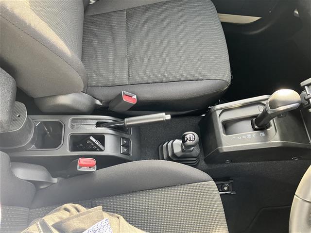 ジムニー ＸＣ　社外ＤＡ／ターボ／ＥＴＣ／前席シートヒーター／４ＷＤ／スマートキー／スペアキー１本／クルコン／ＥＴＣ／純正フロアマット／背面タイヤ／センターデフロック／レーンキープアシスト／ダウンヒルアシスト／ＬＥＤ（27枚目）