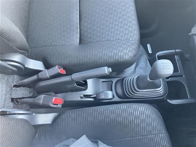 ハイゼットトラック ジャンボ エクストラ 4WD/ドライブレコーダー前後/アイドリングストップ/スマートキー/スペアキー1本/マニュアルエアコン/ディスプレイオーディオ/布シート/デジタルインナーミラー/オートライト/Wエアバッグ(31枚目)