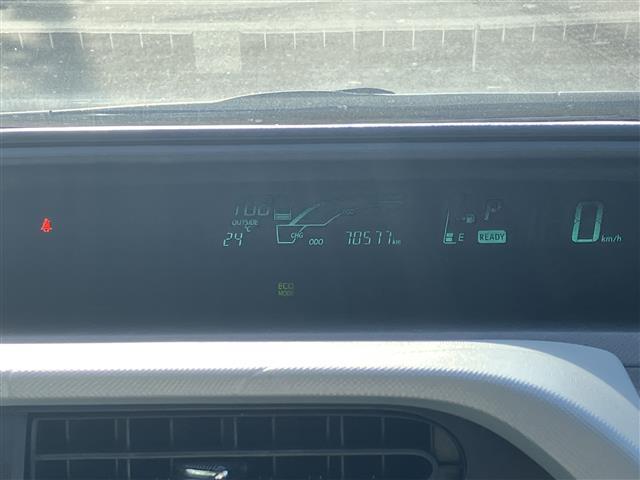 アクア S 純正ナビ/ETC/ドラレコ前後/オートライト/プッシュスタート/取扱説明書/アイドリングストップ/オートエアコン/スマートキー/スペアキー1本/純正フロアマット/wエアバッグ/横滑り防止装置/ハロゲン(12枚目)