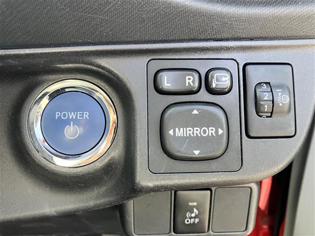 アクア S 純正ナビ/ETC/ドラレコ前後/オートライト/プッシュスタート/取扱説明書/アイドリングストップ/オートエアコン/スマートキー/スペアキー1本/純正フロアマット/wエアバッグ/横滑り防止装置/ハロゲン(15枚目)