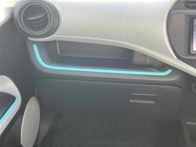 アクア S 純正ナビ/ETC/ドラレコ前後/オートライト/プッシュスタート/取扱説明書/アイドリングストップ/オートエアコン/スマートキー/スペアキー1本/純正フロアマット/wエアバッグ/横滑り防止装置/ハロゲン(31枚目)