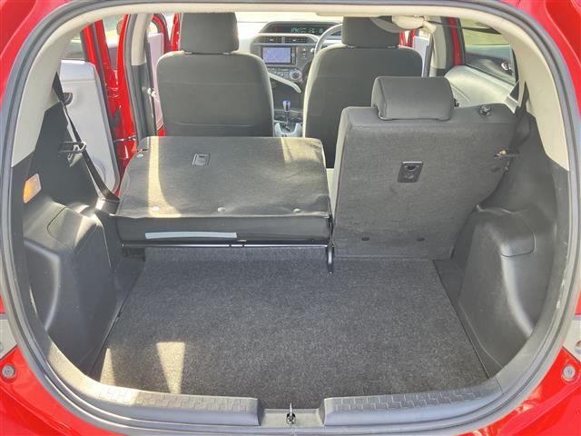 アクア S 純正ナビ/ETC/ドラレコ前後/オートライト/プッシュスタート/取扱説明書/アイドリングストップ/オートエアコン/スマートキー/スペアキー1本/純正フロアマット/wエアバッグ/横滑り防止装置/ハロゲン(38枚目)