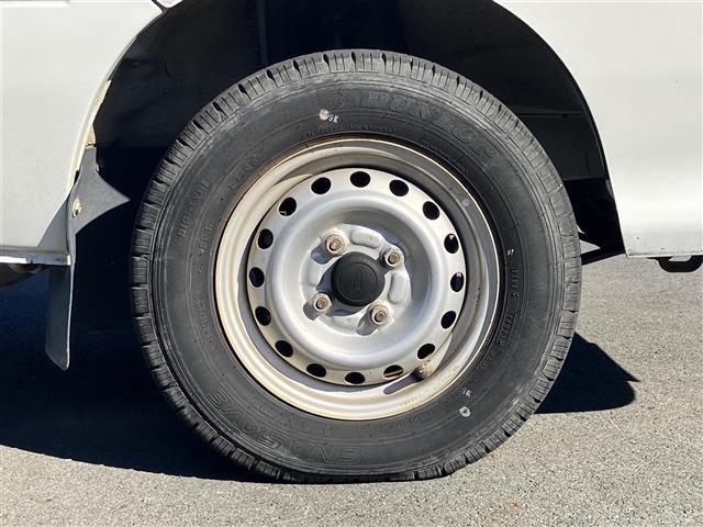 ハイゼットトラック エアコン・パワステ スペシャル マニュアルエアコン/パワーステアリング/純正フロアマット/ハロゲンヘッドライト(9枚目)