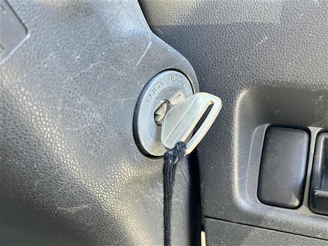 ハイゼットトラック エアコン・パワステ スペシャル マニュアルエアコン/パワーステアリング/純正フロアマット/ハロゲンヘッドライト(20枚目)