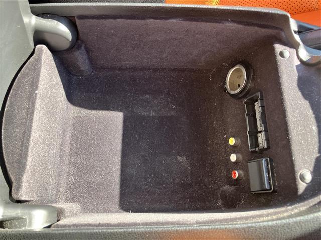 フェアレディＺ バージョンＴ　ＨＫＳマフラー／ＷＯＲＫＶａｒｉａｎｚａ１９インチＡＷ／ＢＯＳＥ／純正ナビ／Ｂカメラ／パドルシフト／ＥＴＣ／ドラレコ前後／ハーフレザー／パワーシート／シートヒーター／オートライト／ブルーレンズミラー（28枚目）