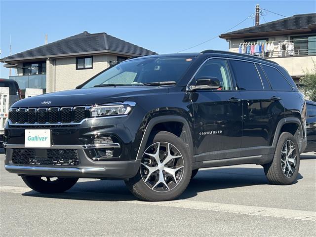 ジープ・コマンダー リミテッド 純正ナビ(Bluetooth、AppleCarPlay)/全方位カメラ/ETC/4WD/ターボ/スペアキー/ワイヤレス充電/サンルーフ/電動リアゲート/ステアリングヒーター/D+N席シートヒーター(3枚目)