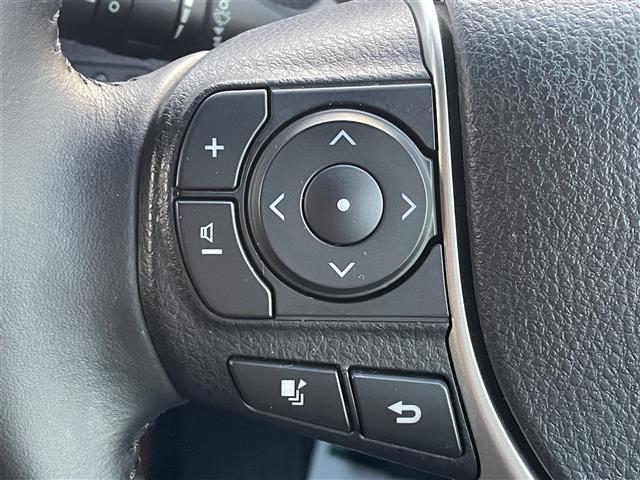 ヴォクシー ハイブリッドZS 純正10型ナビ/純正12.1型後席モニター/Bカメラ/クルコン/Wオートエアコン/スペアキー1本/ETC/USB/HDMI/ドラレコ前後/純正フロアマット/両側パワスラ/前席シートヒーター/LED(13枚目)