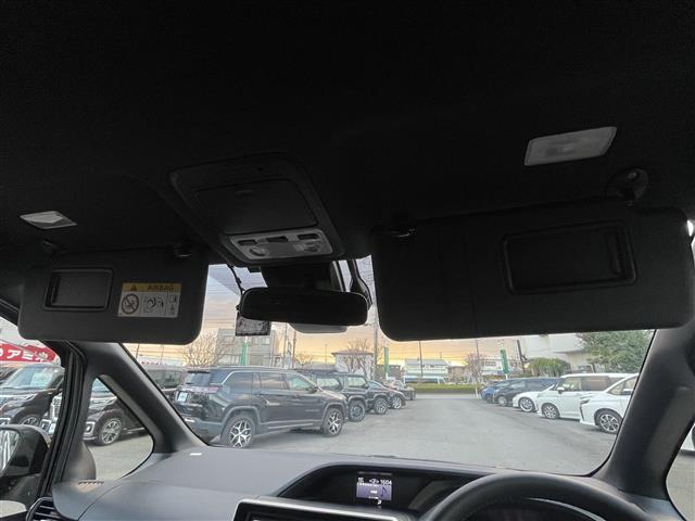 ヴォクシー ハイブリッドZS 純正10型ナビ/純正12.1型後席モニター/Bカメラ/クルコン/Wオートエアコン/スペアキー1本/ETC/USB/HDMI/ドラレコ前後/純正フロアマット/両側パワスラ/前席シートヒーター/LED(24枚目)