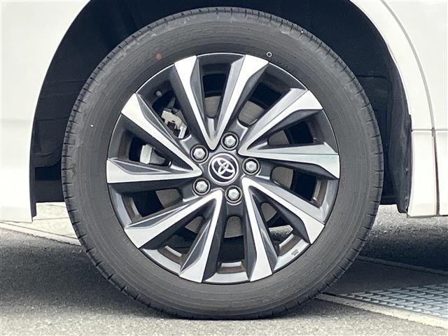 ヴォクシー ハイブリッドＳ－Ｚ　純正１０．５型ナビ／純正１３．２型後席モニター／Ｂカメラ／保証書／記録簿／取扱説明書／１００Ｖ充電／レーダークルコン／ＥＴＣ２．０／ＵＳＢ／両側パワスラ／シートヒーター／ＨＤＭＩ／レーンキープアシスト（10枚目）