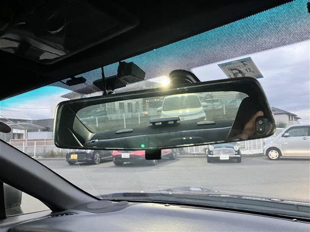 ８６ ＧＴリミテッド　ＳＤナビ／前席シートヒーター／ドラレコ／ＥＴＣ／保証書／記録簿／取扱説明書／パドルシフト／スマートキー／スペアキー１本／ハーフレザーシート／純正アルミホイール／オートライト／Ｗ＋サイドエアバッグ（18枚目）