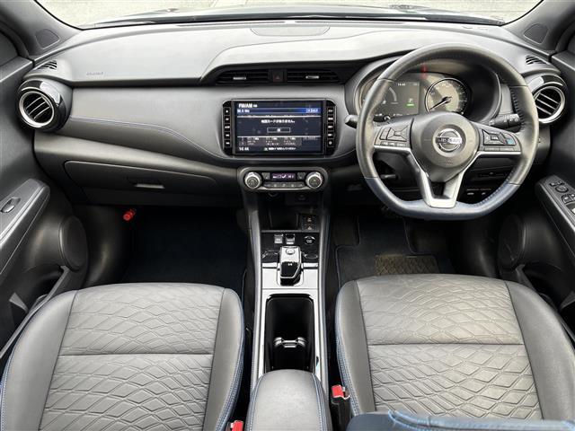 キックス オーテック　純正９型ナビ／全方位カメラ／プロパイロット／ＥＴＣ／ドラレコ／ＵＳＢ／純正フロアマット／純正アルミホイール／ステアリングヒーター／デジタルインナーミラー／コーナーセンサー前後／オートライト／衝突軽減（2枚目）