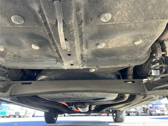 ライズ Ｚ　純正９型ナビ／全方位カメラ／ドラレコ前後／ＥＴＣ／ＢＳＭ／寒冷地仕様／１００Ｖ充電／レーダークルコン／ＵＳＢ／シートヒーター／純正フロアマット／純正アルミ／レーンキープアシスト／ドアハンドルプロテクタ（42枚目）