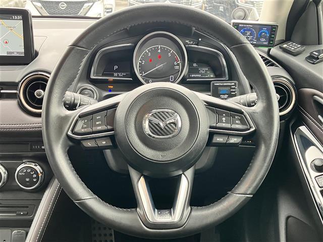 デミオ ＸＤツーリング　Ｌパッケージ　純正ナビ／Ｂカメラ／ＧＰｓｐｏｒｔｓＥＸＡＳマフラー／ヘッドアップディスプレイ／ＢＳＭ／パドルシフト／レーダークルコン／ＵＳＢ／シートヒーター／純正フロアマット／オールシーズンタイヤ／レーンキープ（11枚目）