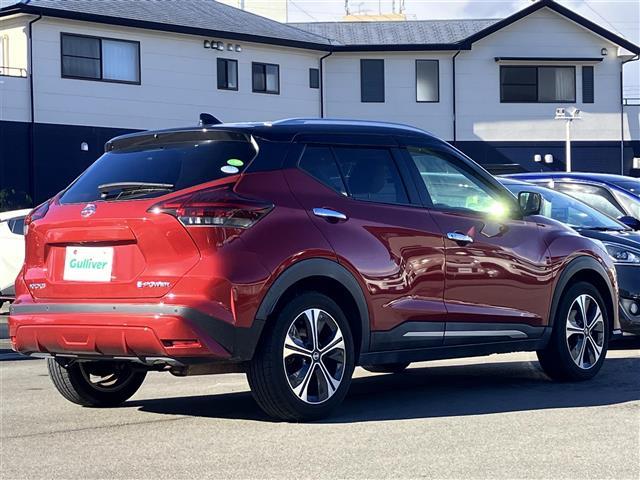 キックス X ツートーンインテリアエディション 純正ナビ/全方位カメラ/プロパイロット/ドラレコ前後/ETC/保証書/記録簿/取扱説明書/USB/合皮シート/シートヒーター/ルーフレール/純正アルミ/ステアリングヒーター/デジタルインナーミラー(4枚目)