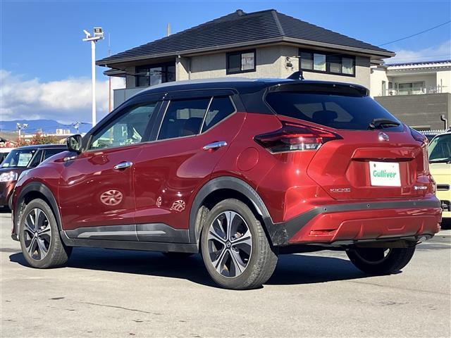 キックス X ツートーンインテリアエディション 純正ナビ/全方位カメラ/プロパイロット/ドラレコ前後/ETC/保証書/記録簿/取扱説明書/USB/合皮シート/シートヒーター/ルーフレール/純正アルミ/ステアリングヒーター/デジタルインナーミラー(5枚目)