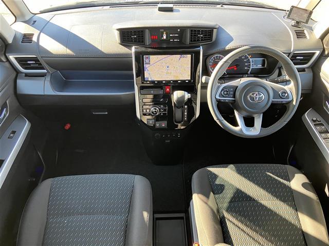 ルーミー カスタムＧ－Ｔ　純正９型ナビ／Ｂカメラ／ドラレコ前後／ＥＴＣ／保証書／記録簿／取扱説明書／レーダークルコン／ＵＳＢ／純正フロアマット／シートヒーター／ワイヤレス充電／レーダー探知機／ドアハンドルプロテクター／車線維持（2枚目）