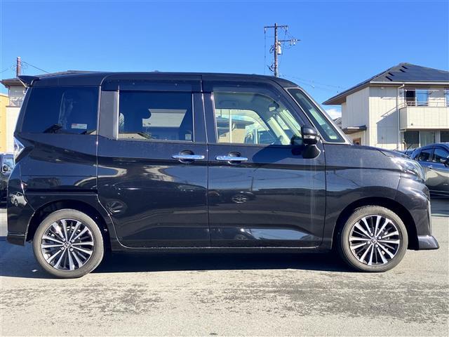 ルーミー カスタムＧ－Ｔ　純正９型ナビ／Ｂカメラ／ドラレコ前後／ＥＴＣ／保証書／記録簿／取扱説明書／レーダークルコン／ＵＳＢ／純正フロアマット／シートヒーター／ワイヤレス充電／レーダー探知機／ドアハンドルプロテクター／車線維持（9枚目）